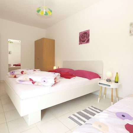 Apartments Davor 1676 Banjole Exterior photo